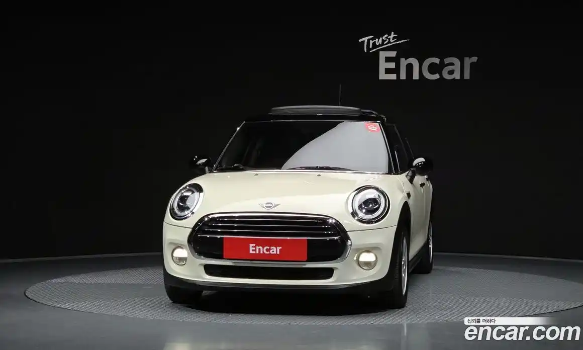 Mini Cooper 2019 1.5 гидро в Москве № 198409, фото 3