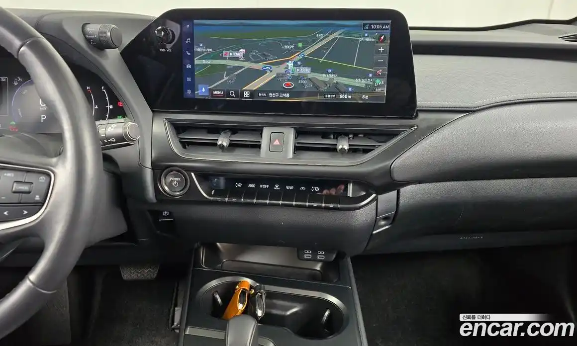 Lexus UX 2024 2.0 гидро в Москве № 198727, фото 14