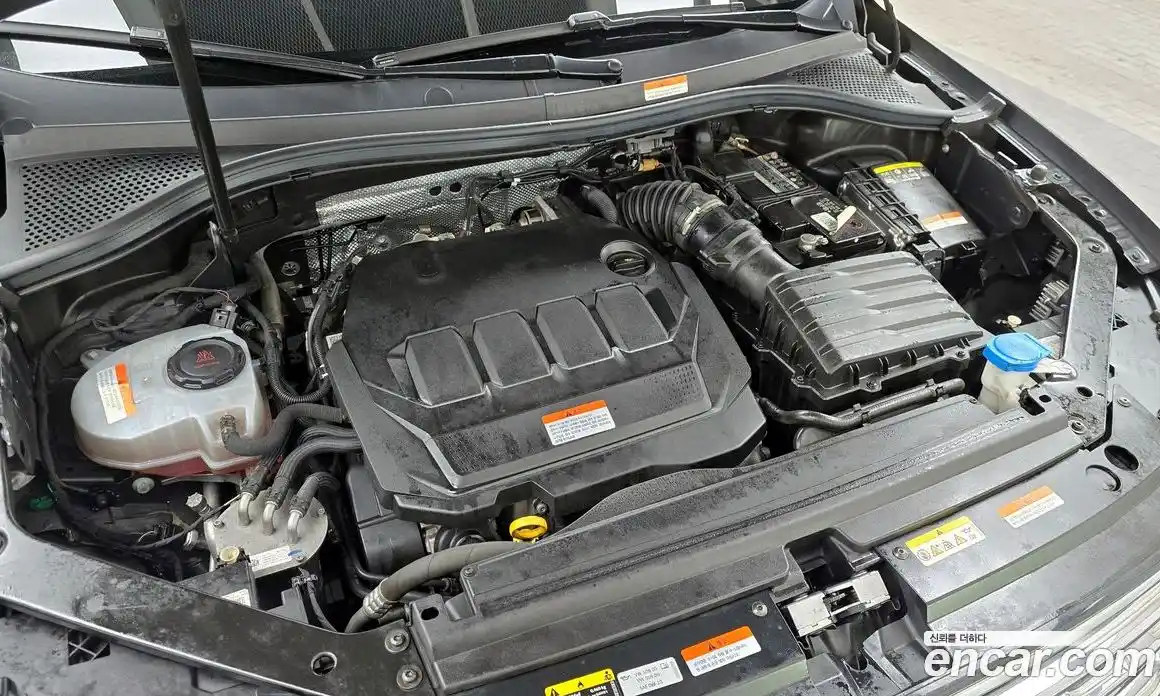 Volkswagen Tiguan 2023 2.0 гидро в Москве № 199087, фото 6