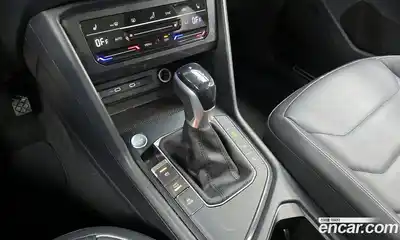 Volkswagen Tiguan 2023 2.0 гидро в Москве № 199087, миниатюра 9