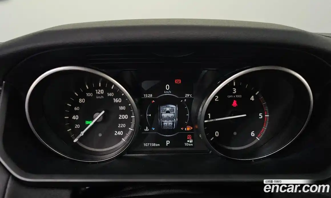 Land Rover Discovery 2017 3.0 гидро в Москве № 213607, фото 8
