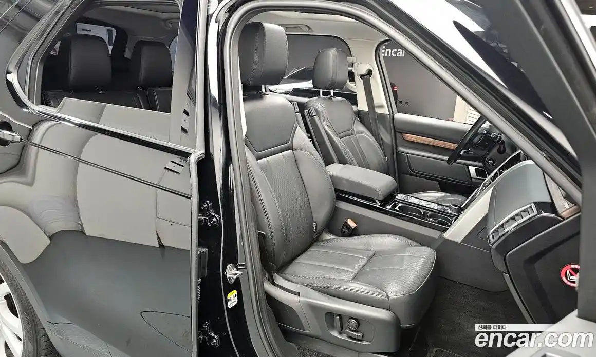 Land Rover Discovery 2018 3.0 гидро в Москве № 213736, фото 12