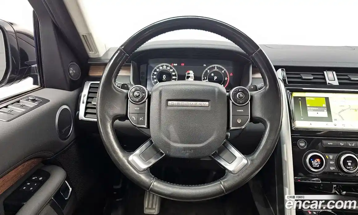 Land Rover Discovery 2018 3.0 гидро в Москве № 213736, фото 13