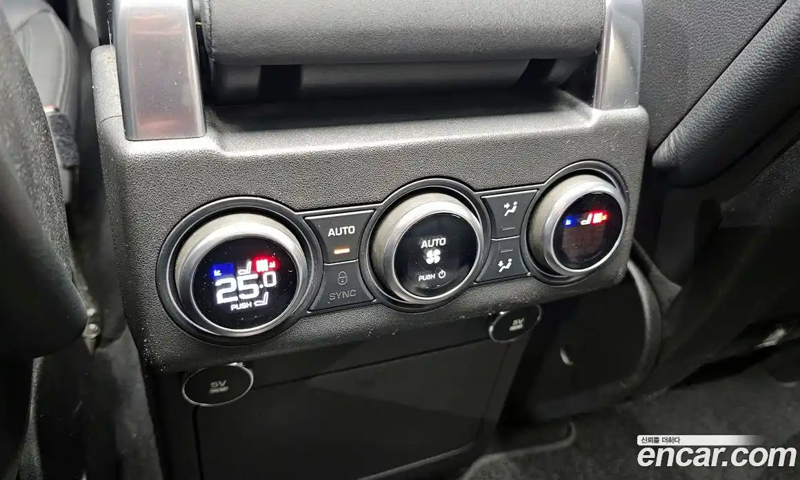 Land Rover Discovery 2018 3.0 гидро в Москве № 213736, фото 17
