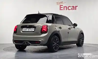 Mini Cooper 2019 2.0 гидро в Москве № 214291, миниатюра 2