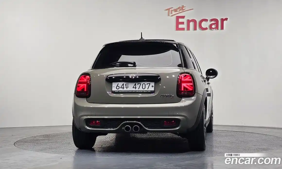 Mini Cooper 2019 2.0 гидро в Москве № 214291, фото 4