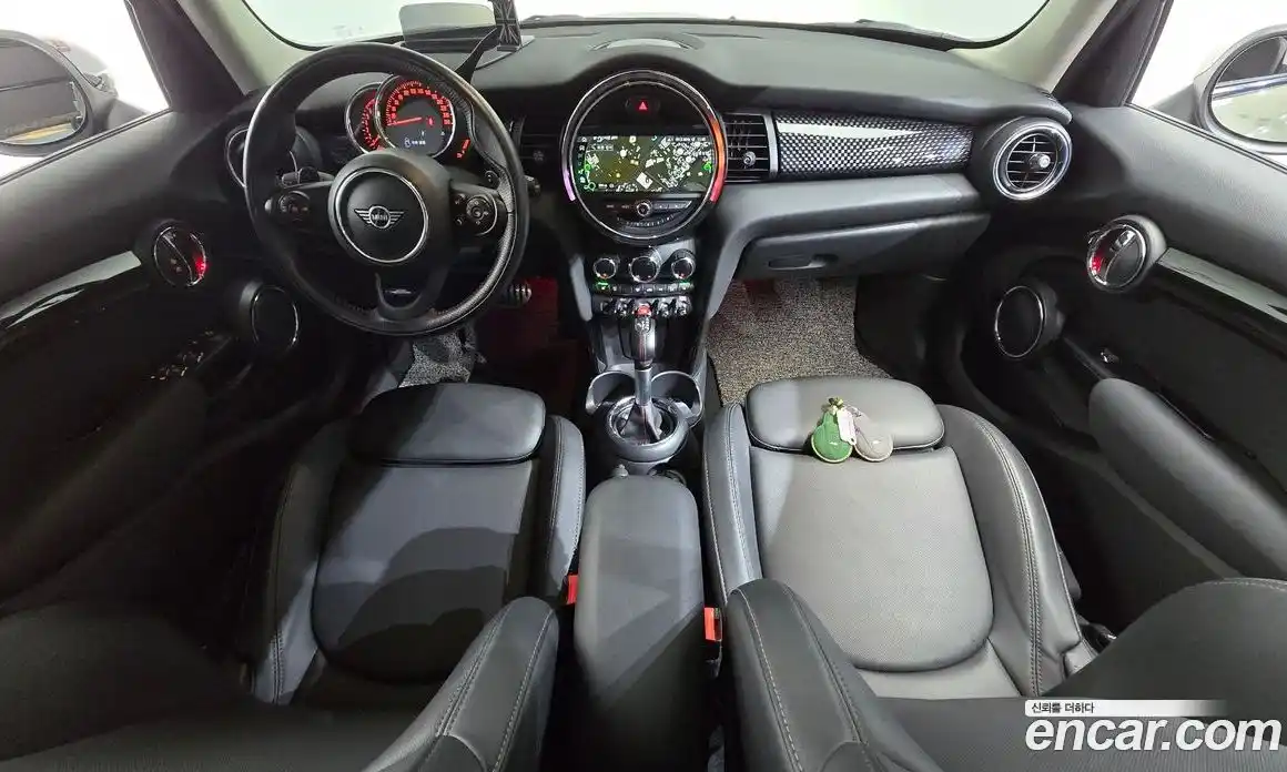 Mini Cooper 2019 2.0 гидро в Москве № 214291, фото 7