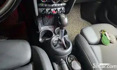 Mini Cooper 2019 2.0 гидро в Москве № 214291, миниатюра 9