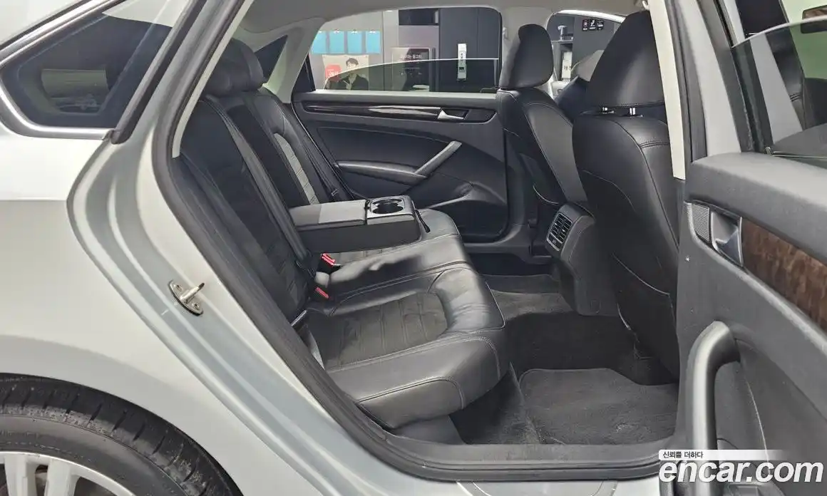Volkswagen Passat 2015 2.0 гидро в Москве № 214915, фото 12