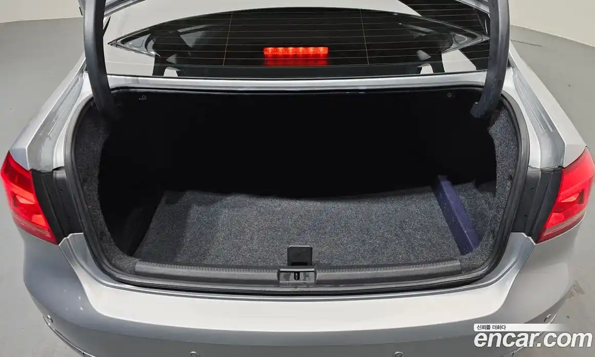 Volkswagen Passat 2015 2.0 гидро в Москве № 214915, фото 20