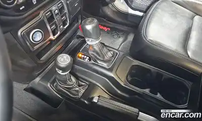 Jeep Wrangler 2021 2.0 гидро в Москве № 215455, миниатюра 8