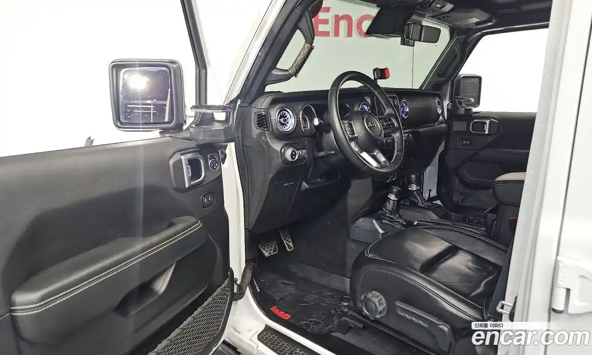 Jeep Wrangler 2021 2.0 гидро в Москве № 215455, фото 9