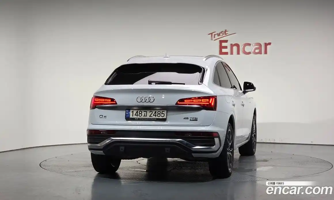Audi Q5 2023 2.0 гидро в Москве № 229713, фото 4