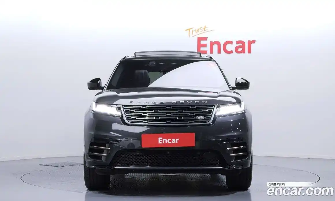 Land Rover Range-Rover Velar 2024 3.0 гидро в Москве № 231195, фото 3