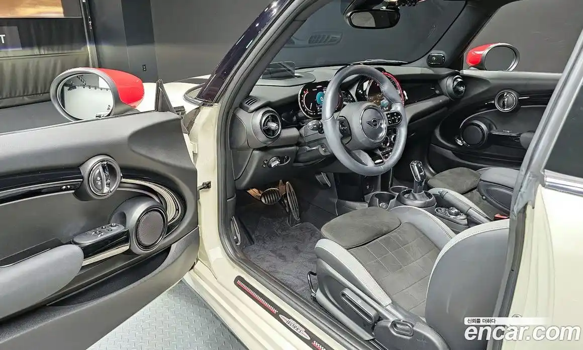 Mini Cooper 2022 2.0 гидро в Москве № 231463, фото 11