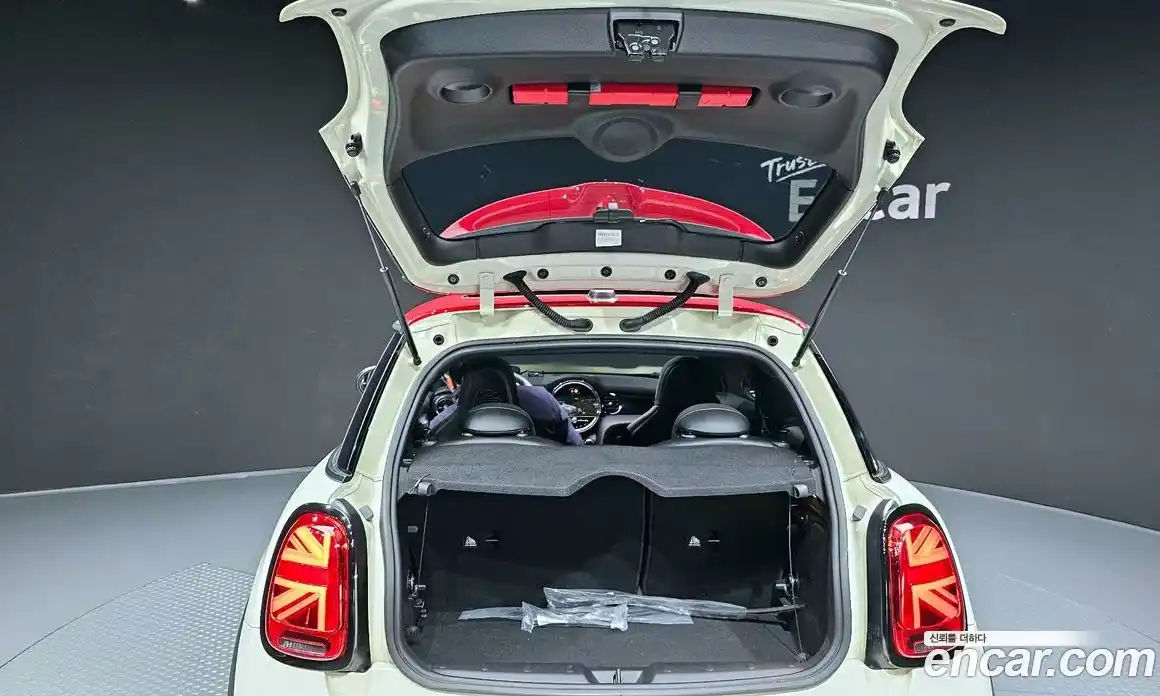 Mini Cooper 2022 2.0 гидро в Москве № 231463, фото 20