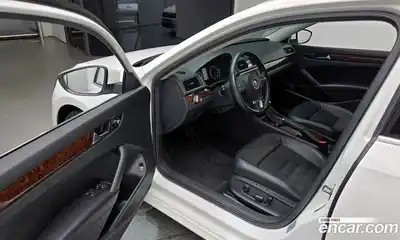 Volkswagen Passat 2012 2.0 гидро в Москве № 232082, миниатюра 11