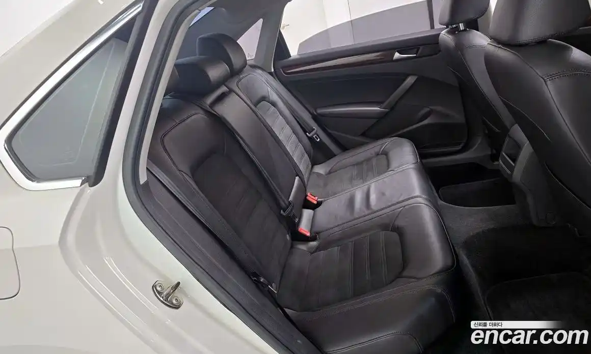 Volkswagen Passat 2012 2.0 гидро в Москве № 232082, фото 13