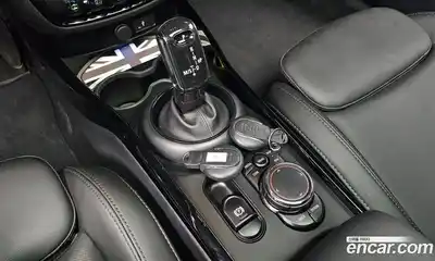 Mini Clubman 2019 2.0 гидро в Москве № 253386, миниатюра 9