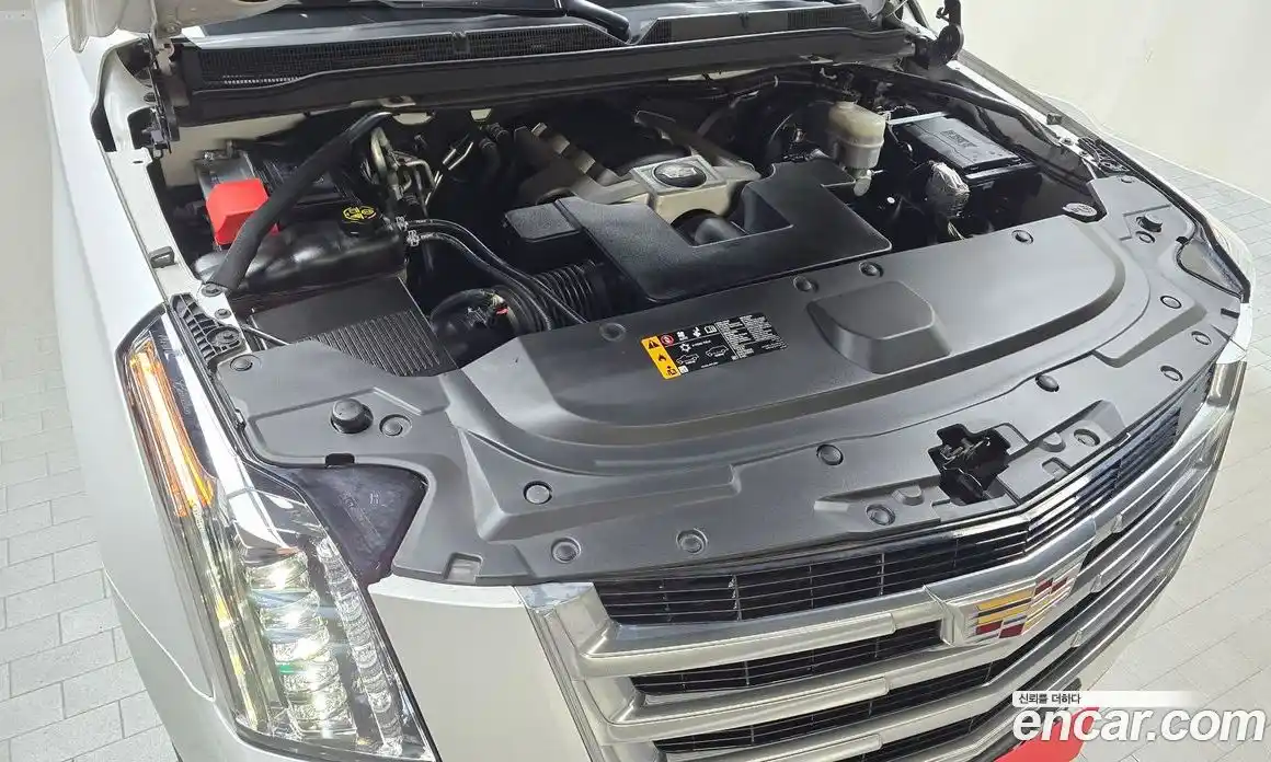 Cadillac Escalade 2020 6.2 гидро в Москве № 256495, фото 6