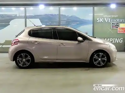 Peugeot 208 2013 1.6 гидро в Москве № 261336, миниатюра 3