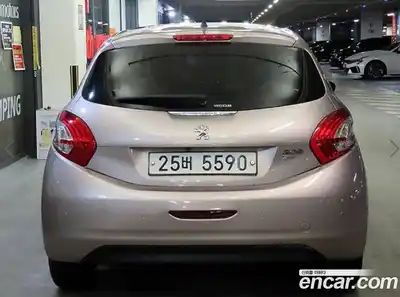 Peugeot 208 2013 1.6 гидро в Москве № 261336, миниатюра 5