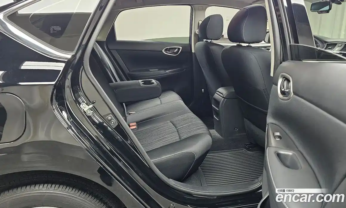 Nissan Sentra 2018 1.8 гидро в Москве № 262267, фото 12