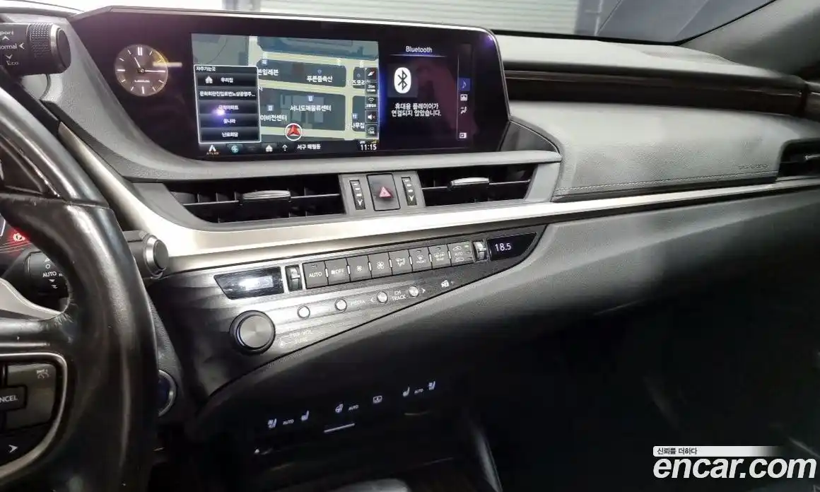 Lexus ES 2018 2.5 гидро в Москве № 275908, фото 14