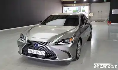 Lexus ES 2018 2.5 гидро в Москве № 275908, миниатюра 2