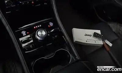 Jeep Cherokee 2021 3.6 гидро в Москве № 278915, миниатюра 9