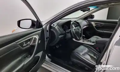 Nissan Altima 2016 2.5 гидро в Москве № 284996, миниатюра 12
