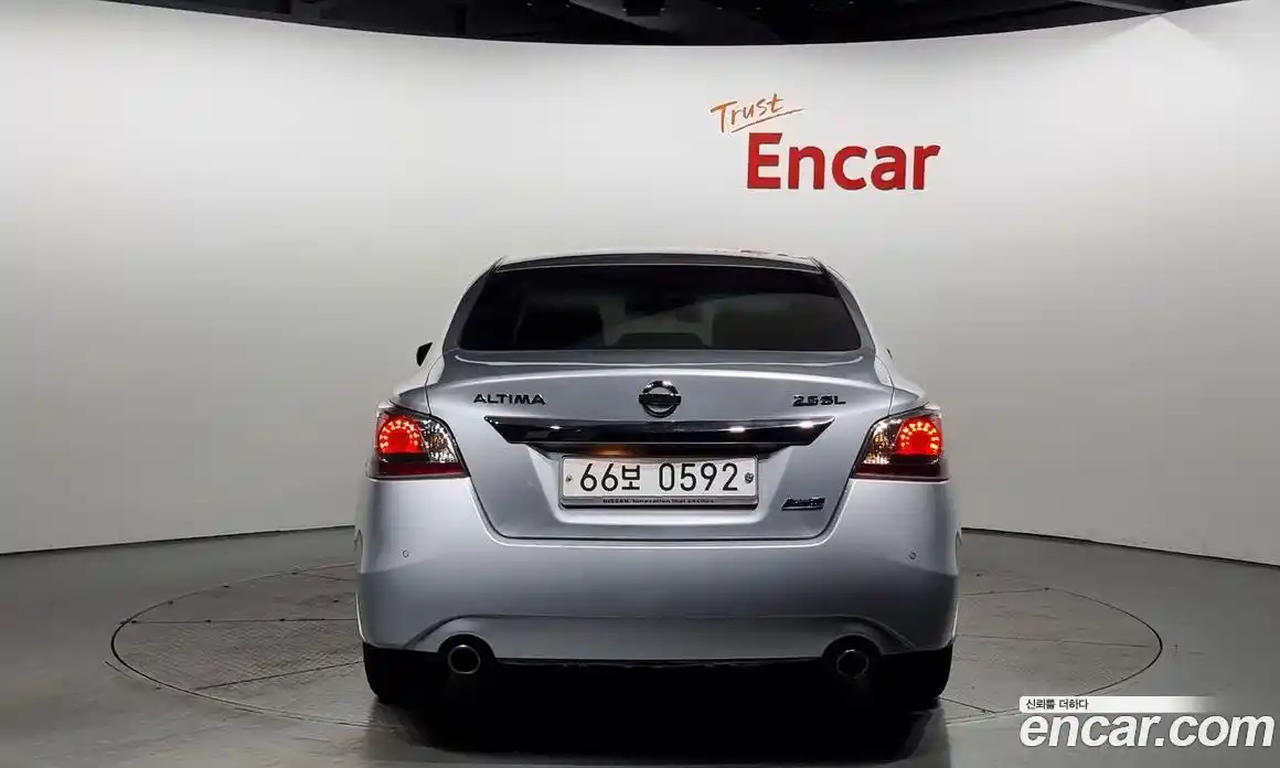 Nissan Altima 2016 2.5 гидро в Москве № 284996, фото 4