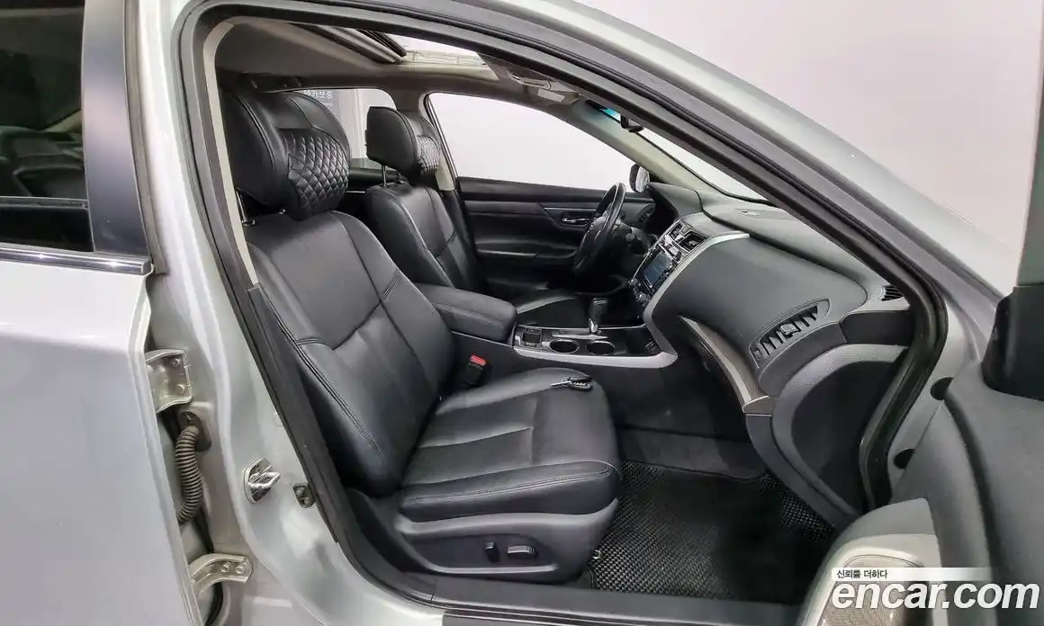 Nissan Altima 2016 2.5 гидро в Москве № 284996, фото 10