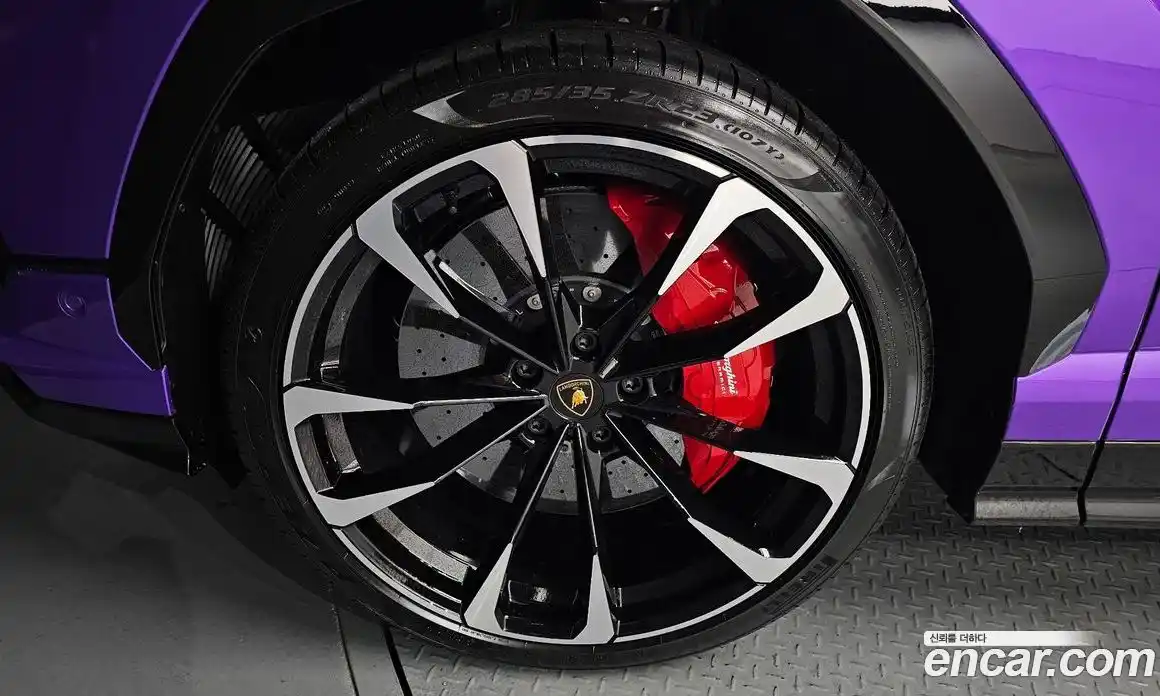 Lamborghini Urus 2024 4.0 гидро в Москве № 320820, фото 5