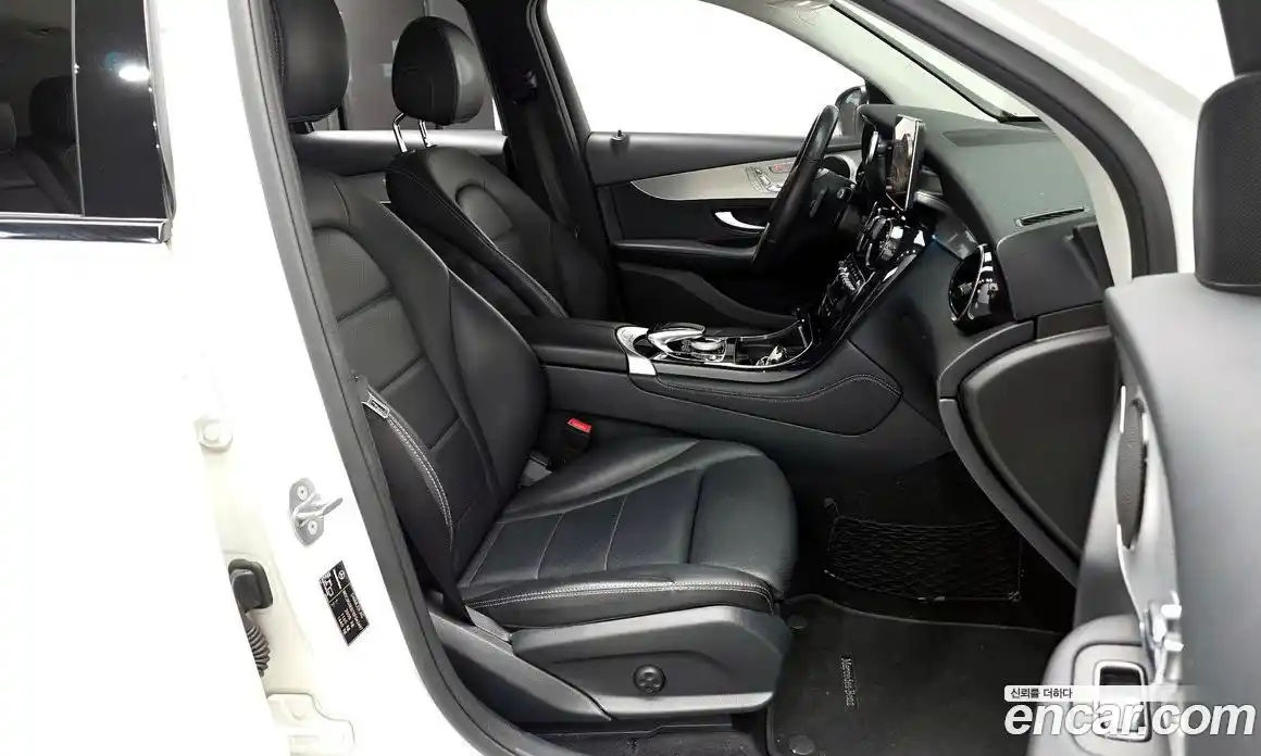 Mercedes-Benz GLC-Class 2018 2.0 гидро в Москве № 342585, фото 11