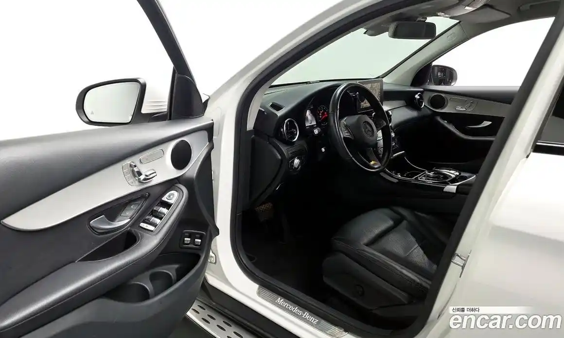 Mercedes-Benz GLC-Class 2018 2.0 гидро в Москве № 342585, фото 10