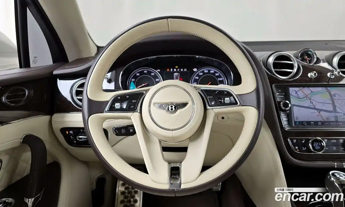 Bentley Bentayga 2017 6.0 гидро в Москве № 387179, фото 13