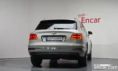 Bentley Bentayga 2017 6.0 гидро в Москве № 387179, миниатюра 4
