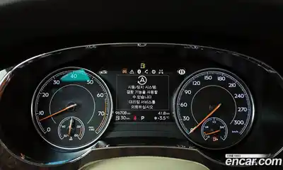 Bentley Bentayga 2017 6.0 гидро в Москве № 387179, миниатюра 8