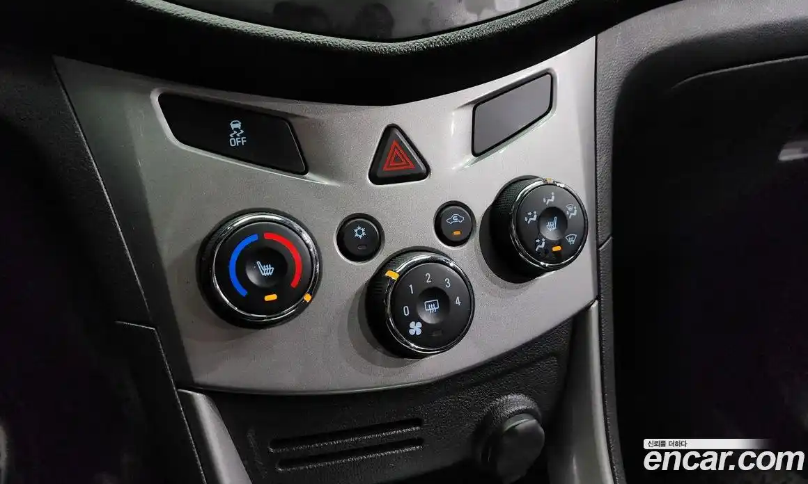 Chevrolet Trax 2014 1.4 гидро в Москве № 42111, фото 16