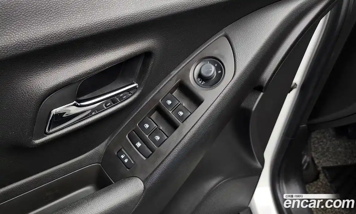 Chevrolet Trax 2014 1.4 гидро в Москве № 42111, фото 18