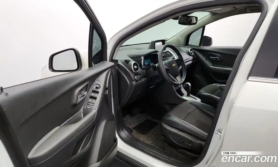 Chevrolet Trax 2014 1.4 гидро в Москве № 42111, фото 10