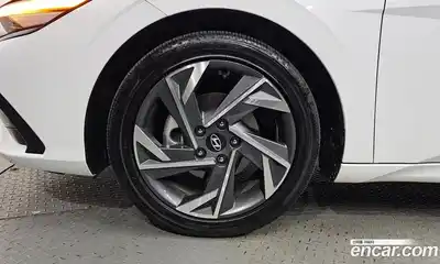 Hyundai Avante 2023 1.6 гидро в Москве № 43219, миниатюра 5