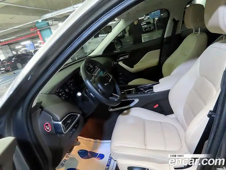 Jaguar F-Pace 2019 2.0 гидро в Москве № 474309, фото 6