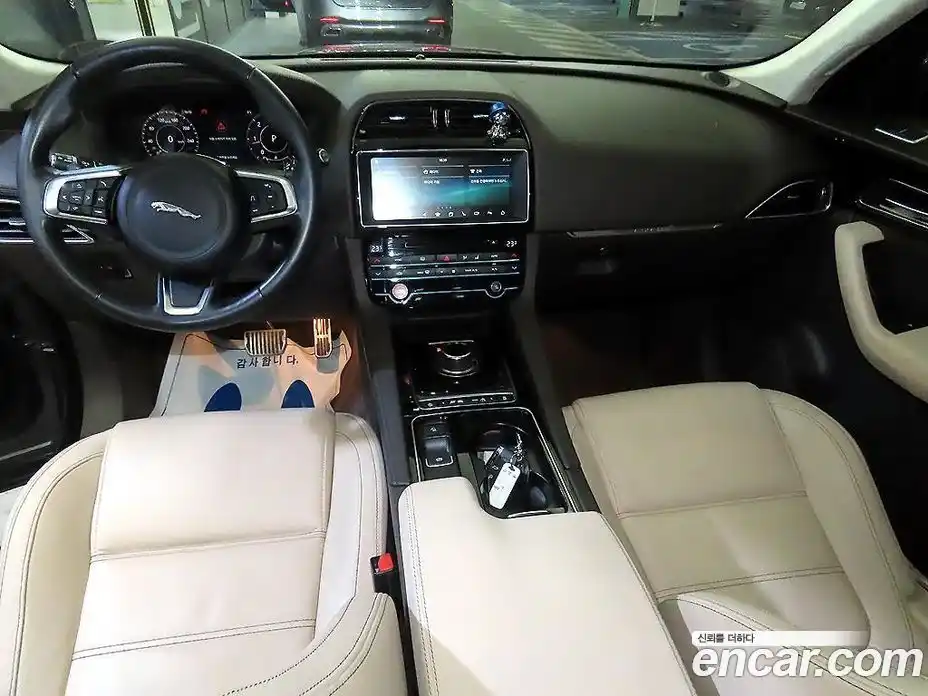 Jaguar F-Pace 2019 2.0 гидро в Москве № 474309, фото 10