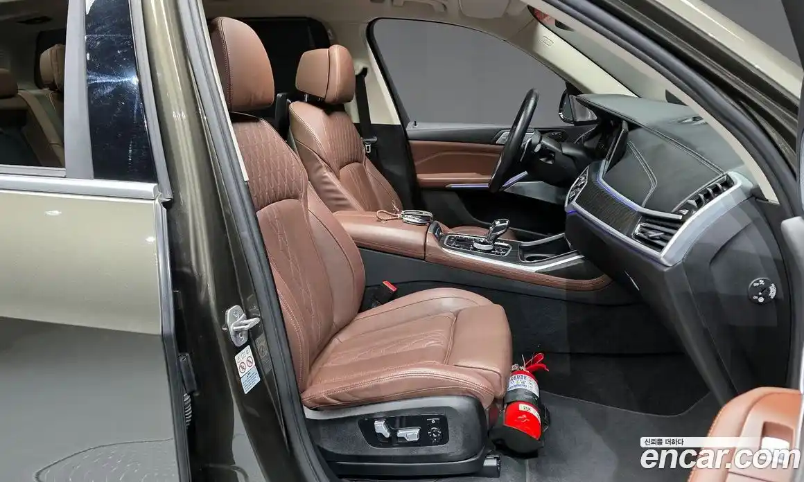 BMW X7 2022 3.0 гидро в Москве № 492619, фото 11