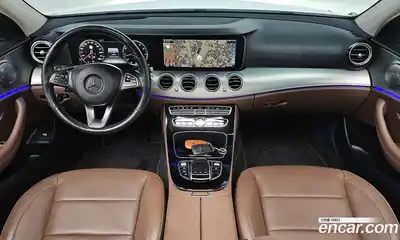 Mercedes-Benz E-Class 2017 2.0 гидро, миниатюра 6