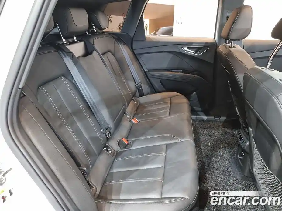 Audi Q4 e-tron 2023 0.2 гидро в Москве № 544739, фото 17