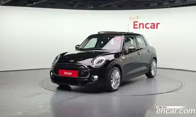 Mini Cooper, 2015