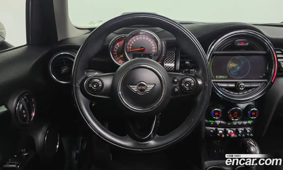 Mini Cooper 2015 2.0 гидро в Москве, фото 13